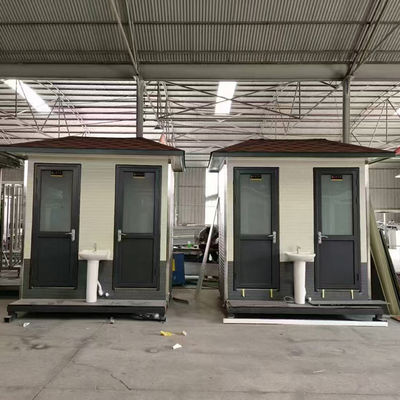 acheter Toilettes mobiles blanches standard de 3 pieds x 3 pieds x 8 pieds pour les chantiers de construction extérieurs online manufacture