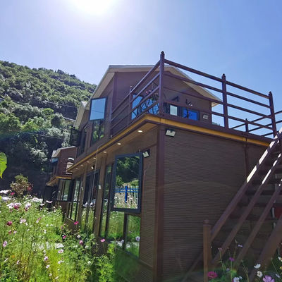 Sala de estar Villa Casas de contenedores Corten Acero Paredes de arte con diseño moderno