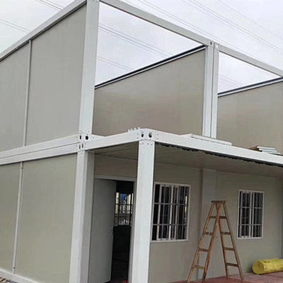 Cấu trúc thép ổn định và chịu tải. Nó là một tòa nhà container hai lớp xanh, thân thiện với môi trường và tái chế với khả năng thích nghi mạnh mẽ với địa hình